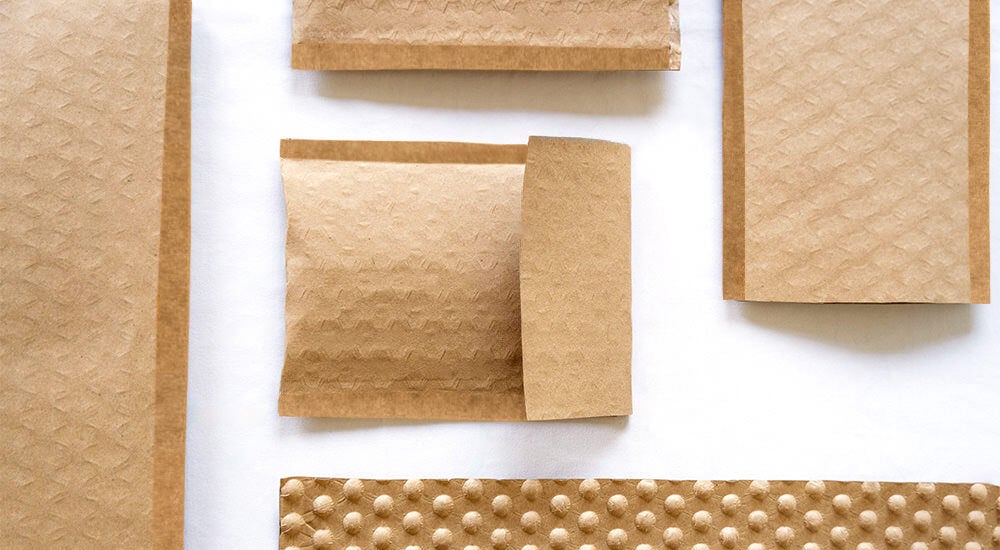 PapairBags, Versandbeutel aus Papier, als nachhaltige Alternative für den Versand.